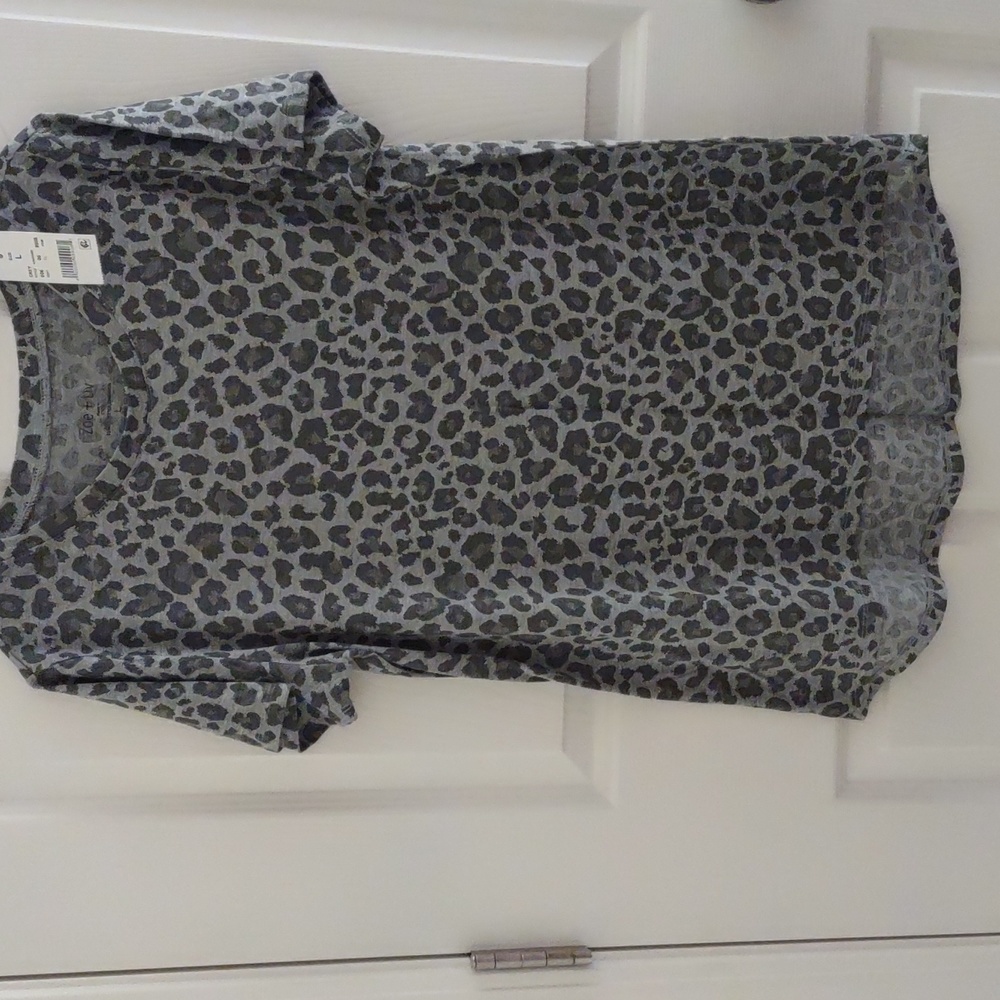 T shirt,Zoe + liv animal print,gray,sizeL